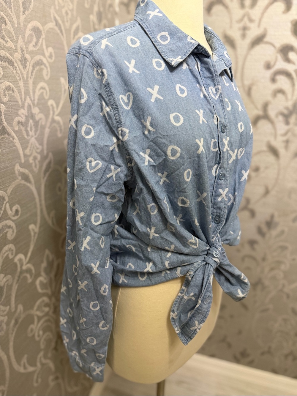 Jane and Delancey Light Blue XO Tie-Front Button Down Shirt - Picture 2 of 5